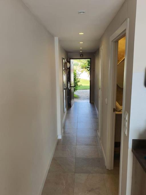 Front Mer - Sublime Appartement Moderne Et Confortable 埃斯特波纳 外观 照片